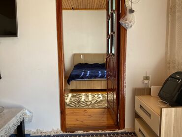 Həyət evləri və villaların satışı: 4 otaqlı, 102 kv. m, Kredit yoxdur, Orta təmir — 7