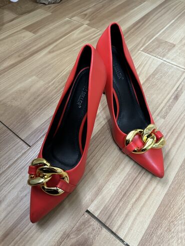 женские красивые туфельки: Туфли 38, цвет - Красный