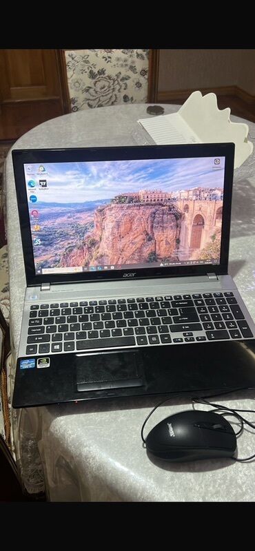Masaüstü kompüterlər və iş stansiyaları: Acer noutbuk - Model: Acer (15.6" ekran) - Ekran: 15.6" LED, Full HD