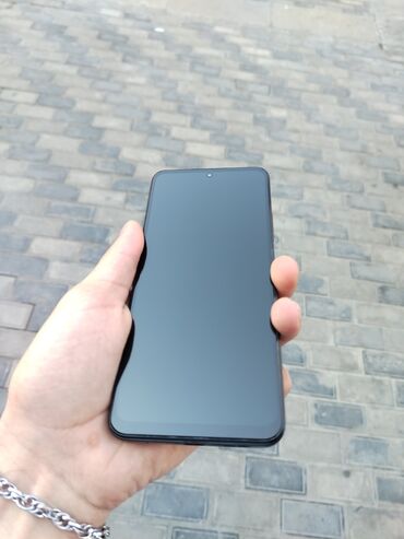 Xiaomi: Xiaomi 12, 128 GB, rəng - Qara, 
 İki sim kartlı