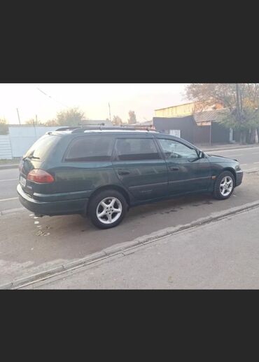 Toyota: Toyota Avensis: 2001 г., 1.8 л, Механика, Бензин, Универсал