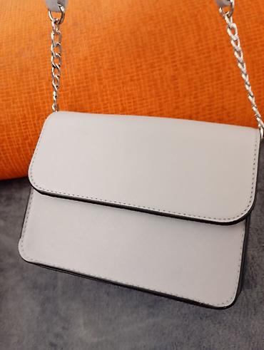 Putni koferi i torbe: Set torbi i tašni – više modela - Elegantna crna tašnica sa metalnim — 23