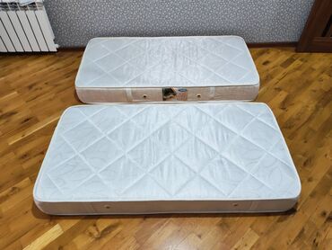 2 ədəd uşaq üçün matras. (Defne firmasının) yeni vəziyyətdədir