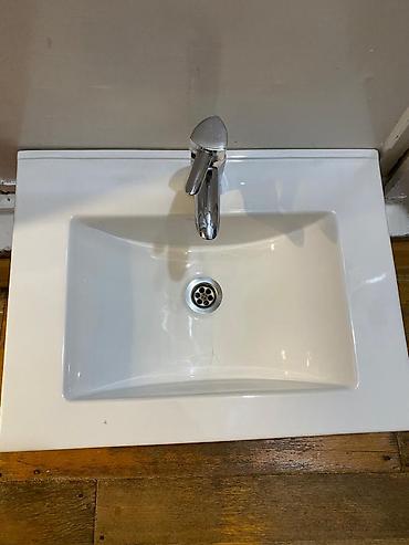 seramik: Ağ rəngli seramik hamam/lavabo dəsti - Tezgahüstü düzbucaqlı lavabo — 2