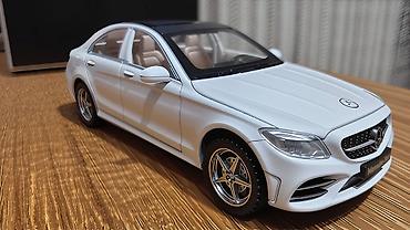 igracke za dvoriste: POTPUNO NOVO! Prelepa i izuzetno detaljna metalna maketa automobila — 2