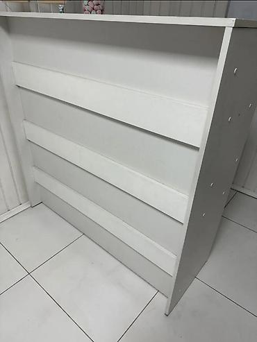 корзины железные: Продается ресепшен в идеальном состоянии. 120x80x150 Имеется две полки — 2