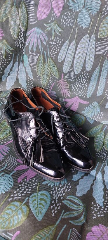 женские туфли со шнурками: Туфли цвет - Черный