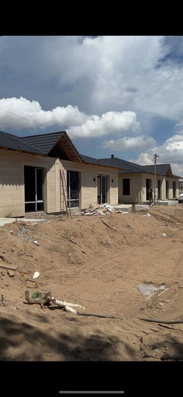 продаю дом в воронцовке: Коттедж площадью: 85 м² (общая с верандой – 104 м²) 3 комнаты Село