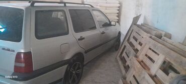 продается спринтер: Volkswagen Golf: 1994 г., 1.8 л, Механика, Бензин, Универсал