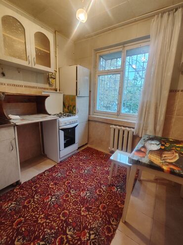 2 квартира продажа: 2 комнаты, 44 м², 104 серия, 2 этаж, Старый ремонт