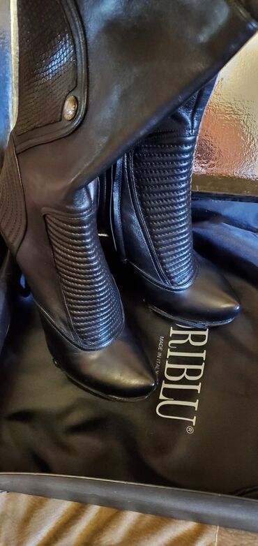 Çəkmələr: Qısaboğaz, Ölçü: 38, rəng - Qara, Yeni — 9