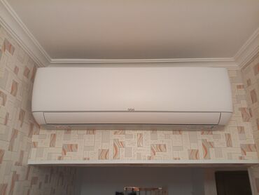 Köhnə tikili: Satılır. şəxsi öz evimdir. Maklere ehtiyac yoxdur elaqe saxlamasin. 5 — 14