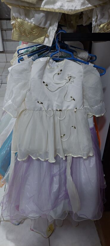 Donlar: Qiz uşagi ucun 30 eded geyimler 5 yaşdan 12 yaşa kimi .baxir — 20