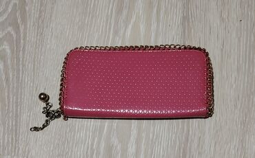 stradivarius torba za plazu: Women's wallet, Material: Patent leather