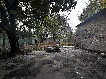 Продажа коттеджей и домов: 5 комнат, 70 м², 6 соток, Бишкек, Киркомстром Собственник — 7