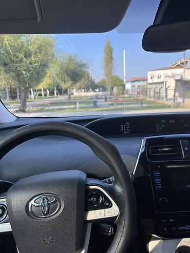 авто корея бишкек: Toyota Prius: 2018 г., Вариатор, Гибрид, Хетчбек — 5