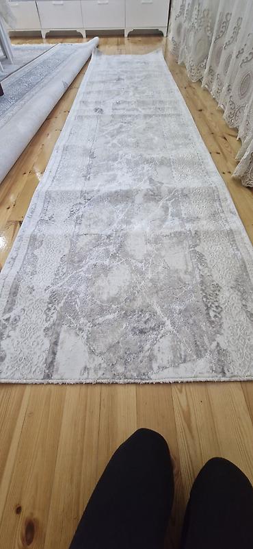 Kovrolin: Uzun koridor xalçası cehizdir ölçüsü 3vt uyğun gelmiyor dere satılır — 2