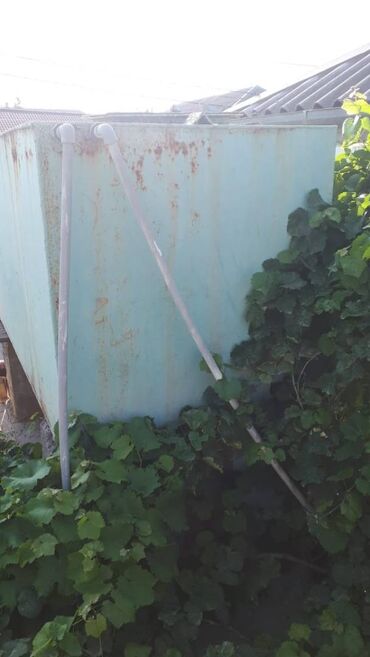 su boçkası: Boçka, Paslanmayan polad, İşlənmiş, Ünvandan götürmə