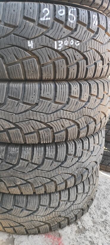 Шины: Шины 205 / 70 / R 15, Зима, Б/у, Комплект, Легковые, Китай, Roadstone