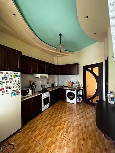 дордой1: Продаем 2- этажный дом 230 м2 В районе рынка Дордой Участок 4 сотки — 5