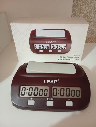 Перчатки: LEAP PQ9907S rəqəmsal şahmat taymeri - İki pəncərəli LCD ekran: hər