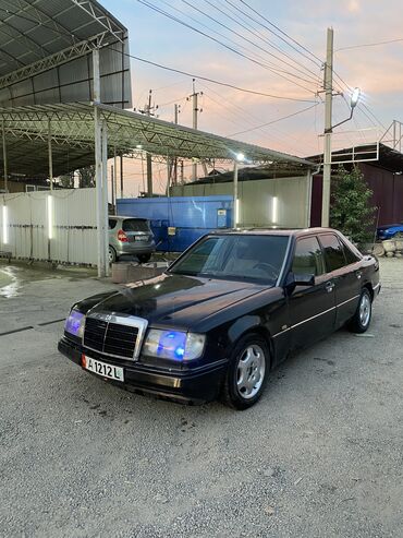мерс 520: Mercedes-Benz W124: 1988 г., 2 л, Механика, Дизель, Седан