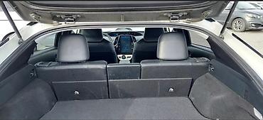 pir: Toyota Prius: 2017 г., 1.8 л, Вариатор, Электромобиль, Хэтчбэк — 6