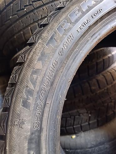 мата секыл: Зимние шины Maxtrek 235/45 R18 98H (XL) Идеально состояние очень — 2