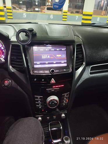 byd e2 2023: Ssangyong Tivoli: 2018 г., 1.6 л, Автомат, Бензин, Кроссовер — 8