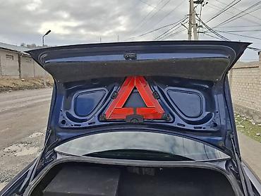 Audi: Audi 100: 1993 г., 2 л, Механика, Бензин, Седан — 3