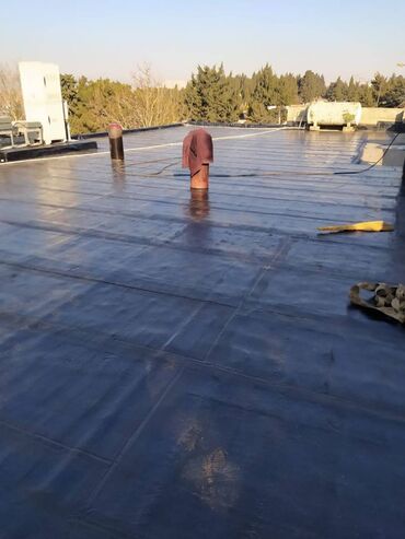 Digər ixtisaslar: Yüksək ixtisaslı dam örtüyü ustası tol və rubroidlə ev, qaraj, idarə — 2