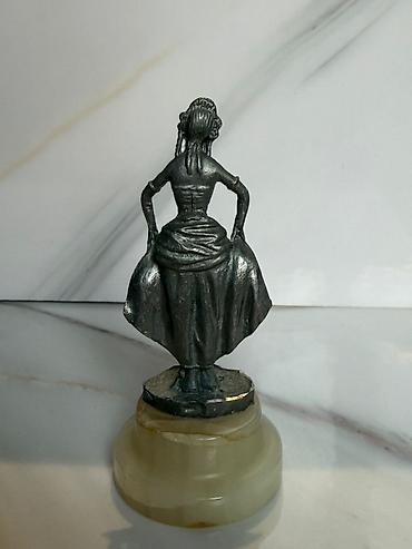 Vintage figura dame – ručni rad, Pakistan (1970–1980) Dekorativna — 3