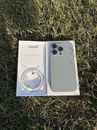 iphone cs max: IPhone 15 Pro, Б/у, 256 ГБ, Natural Titanium, Зарядное устройство, Защитное стекло, Чехол, 87 % — 8