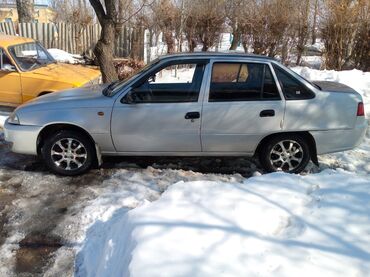 Daewoo: Daewoo Nexia: 2011 г., 1.5 л, Механика, Бензин, Седан