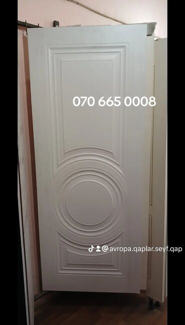 Otaq qapıları: Rusiya istehsalı
qapı modeli 
Zamok
Petlələr
Çərçivələr
Naliçniklər — 3