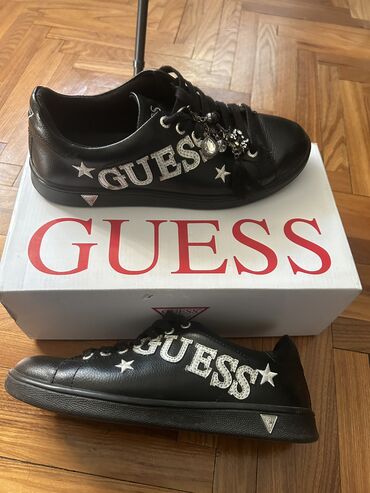 Sneakers & Athletic shoes: Guess, 36, color - Black