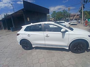 byd e1: BYD E2: 2020 г., Автомат, Электромобиль, Кроссовер — 4