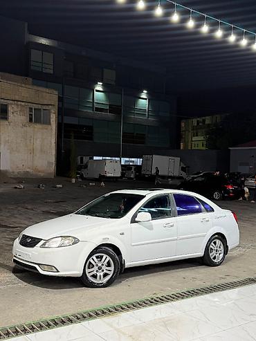Daewoo: Daewoo Gentra: 1.6 l | 2014 il — 7