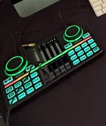 Mikrofonlar: 🎧 Səs kartı satılır Əla vəziyyətdədir, cəmi bir neçə dəfə istifadə