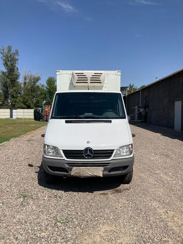 автомойка самообслуживания под ключ купить: Легкий грузовик, Mercedes-Benz, Дубль