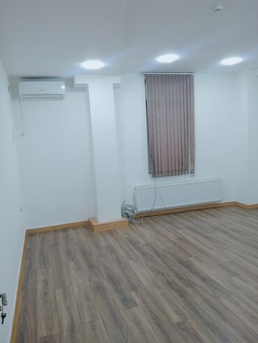 Ofislər: İcarəyə verilən ofis sahəsi. Babek pr 31, ağ şəhər ctiy park ilə — 9