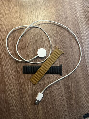 продаю телефон новый: Зарядное устройство от Apple Watch (оригинал) + оригинальный магнитный