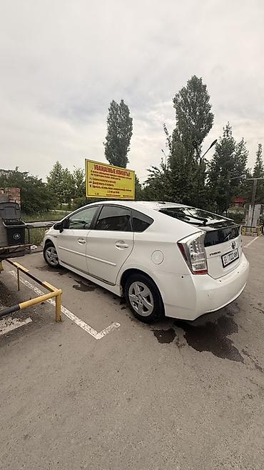 ключ на приус: Toyota Prius: 2011 г., 1.8 л, Вариатор, Гибрид, Хэтчбэк — 2