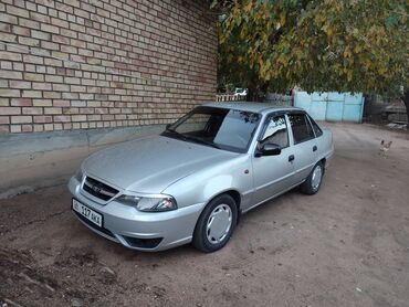 машина nexia: Daewoo Nexia: 2010 г., 1.5 л, Механика, Бензин, Седан