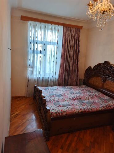 Qonaq otağı dəstləri: Masa və oturacaqlar — 7