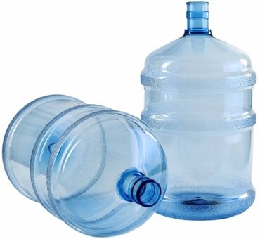 пластиковые емкости: 19л бутыль в наличии много 
Абсолютно новые, в комплекте 2 крышки