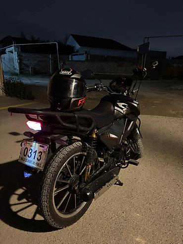 ij oturacaq: Motosiklet rahat 80 90 gedir - Rəng: qara, qrafik detal və gümüş — 3