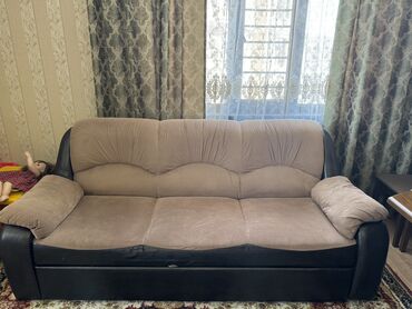 накидка на диван: Диван-кровать, цвет - Коричневый, Б/у