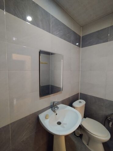 Uzunmüddətli kirayə mənzillər: 2 sürətli lifti var qaz su işıq daimidir.(maklerlər qətiyyən yazmasın -da lalafo.az — 8 Uzunmüddətli kirayə mənzillər: 2 sürətli lifti var qaz su işıq daimidir.(maklerlər qətiyyən yazmasın — 8