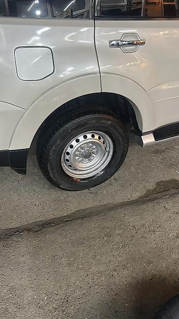 255 35 19: Mitsubishi L200 üçün orijinal polad disk və təkər komplekti. Uyğun — 4